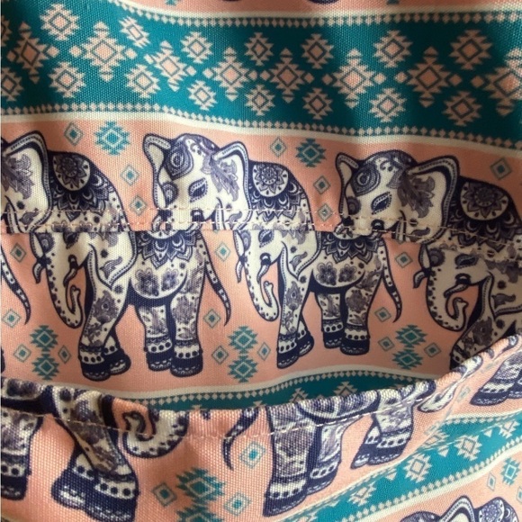 Yogiii Tote Elephant Graphic Yoga Sling Bag -NWT - Picture 6 of 14